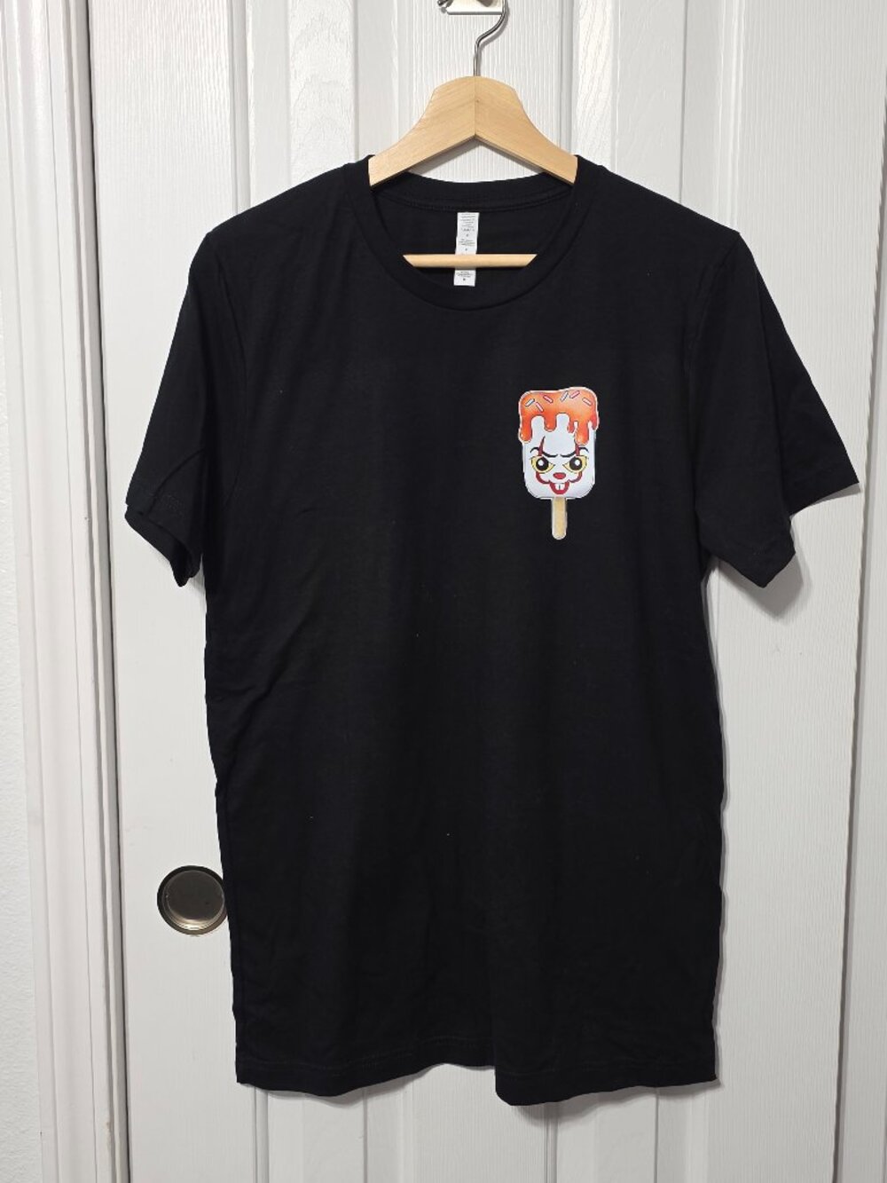 Pennywise Halloween Shirt, Medium